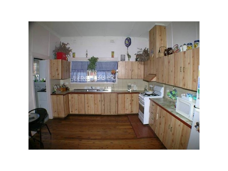 11 Park Street, Yenda NSW 2681