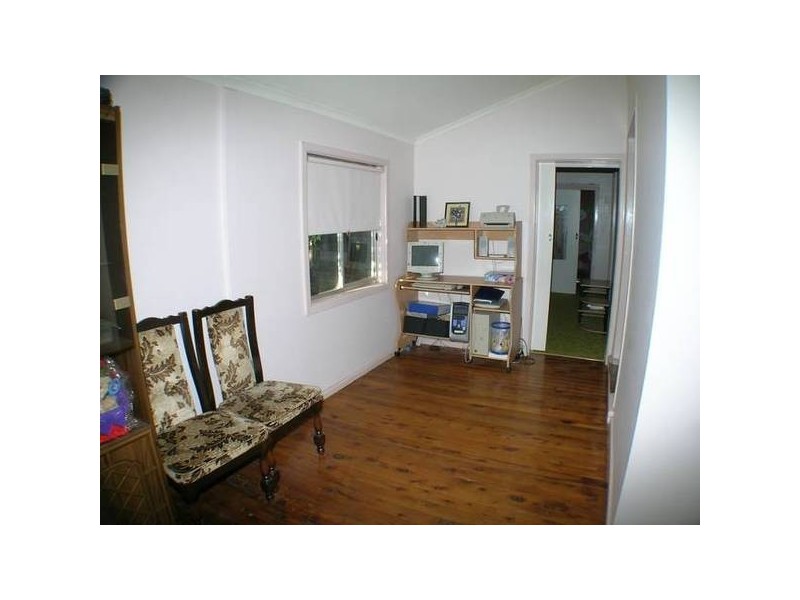 11 Park Street, Yenda NSW 2681