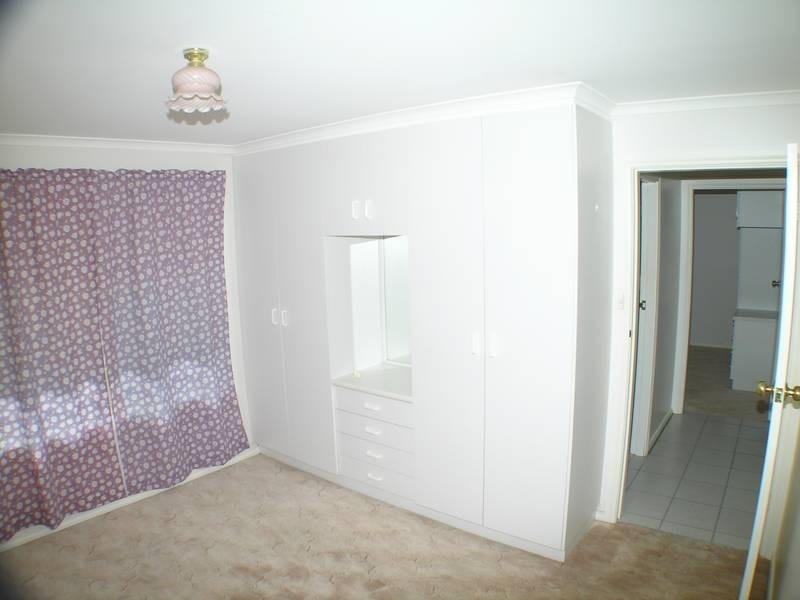 2/103 Daines Place, Griffith NSW 2680