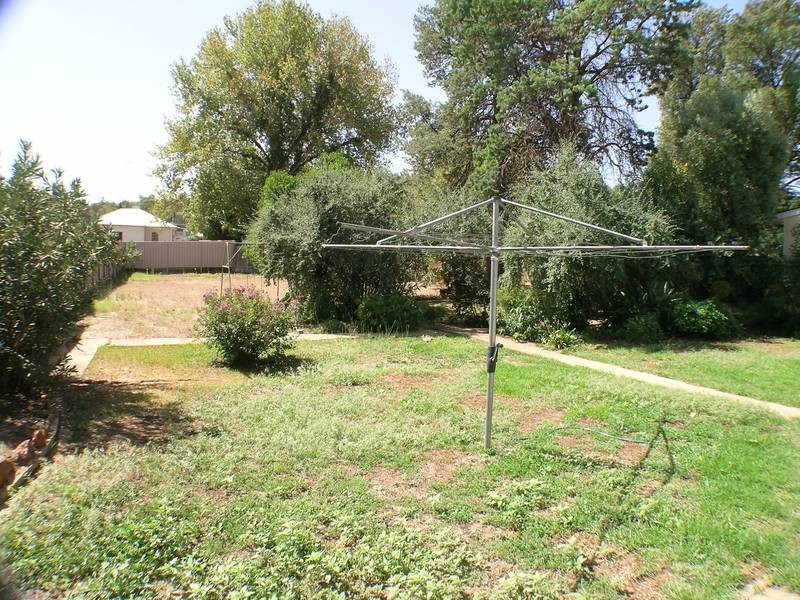 21 Noorilla Street, Griffith NSW 2680