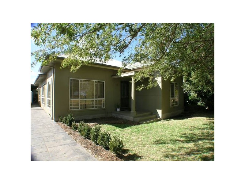 25 Groongal Avenue, Griffith NSW 2680