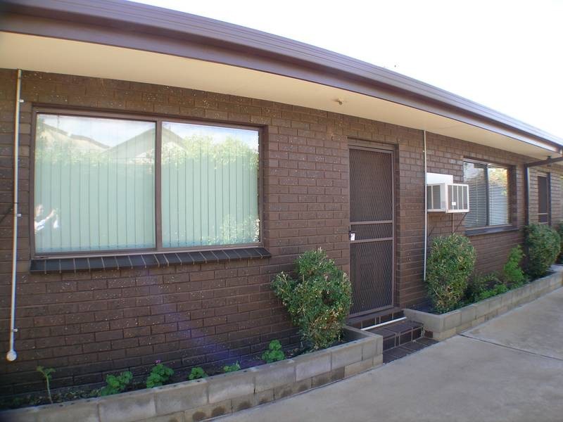 2/70 Binya Street, Griffith NSW 2680