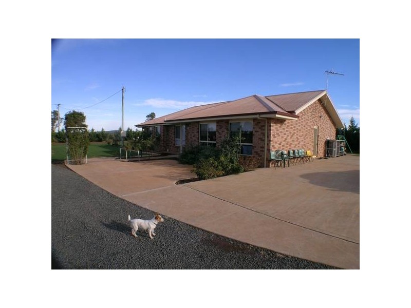 1372 Carver Road, Yenda NSW 2681