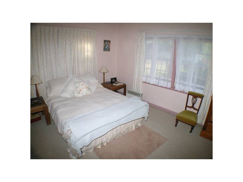 16 Carinya Street, Griffith NSW 2680