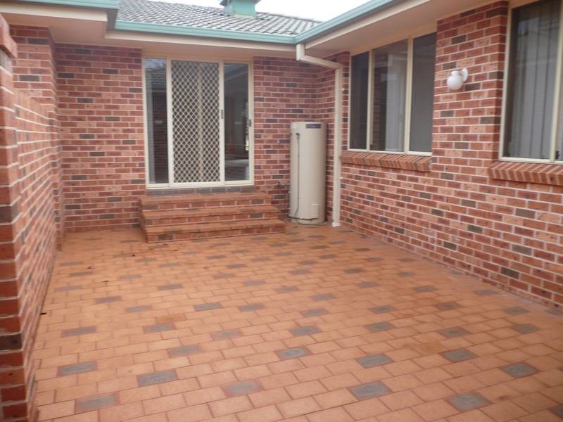 2/26 Meakin Street, Griffith NSW 2680