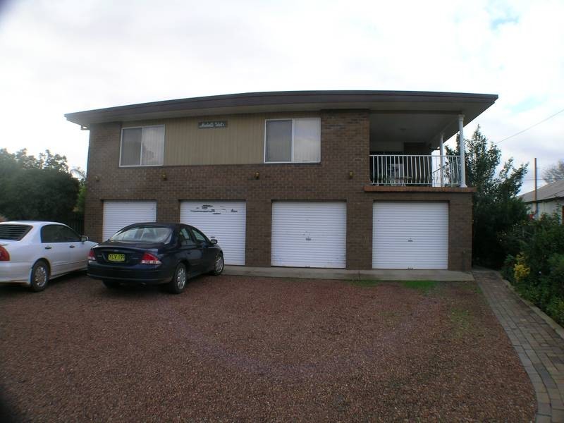 3/293 Wakaden Street, Griffith NSW 2680