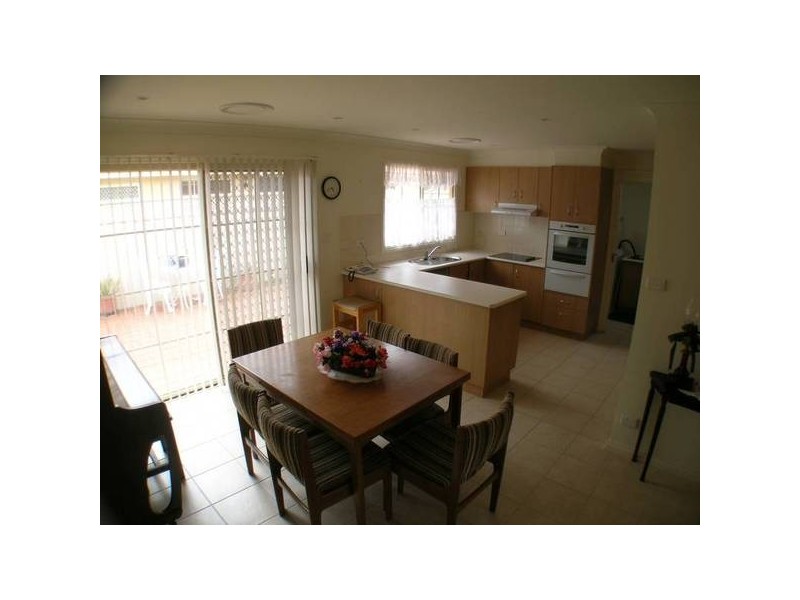 141 Trowella Gardens, Griffith NSW 2680