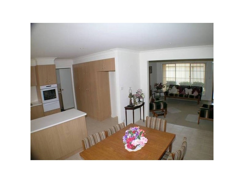 141 Trowella Gardens, Griffith NSW 2680