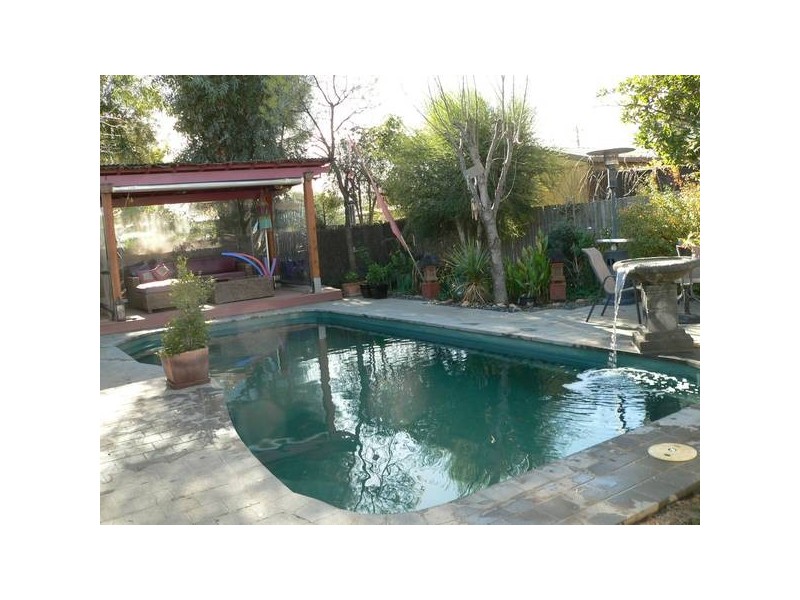 7 West Avenue, Yenda NSW 2681
