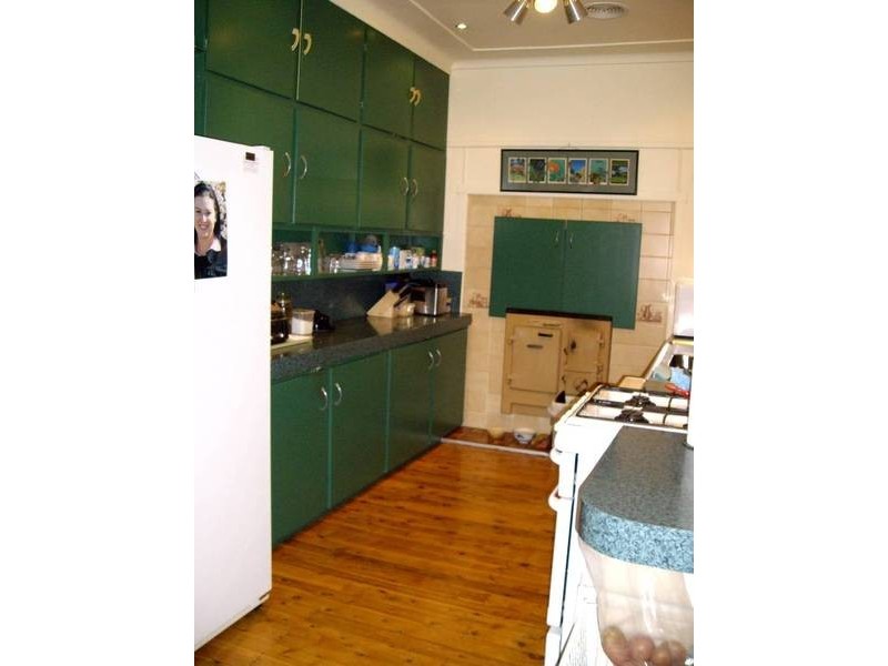 7 West Avenue, Yenda NSW 2681