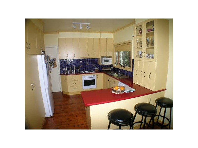 8 West Avenue, Yenda NSW 2681