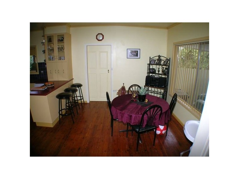 8 West Avenue, Yenda NSW 2681