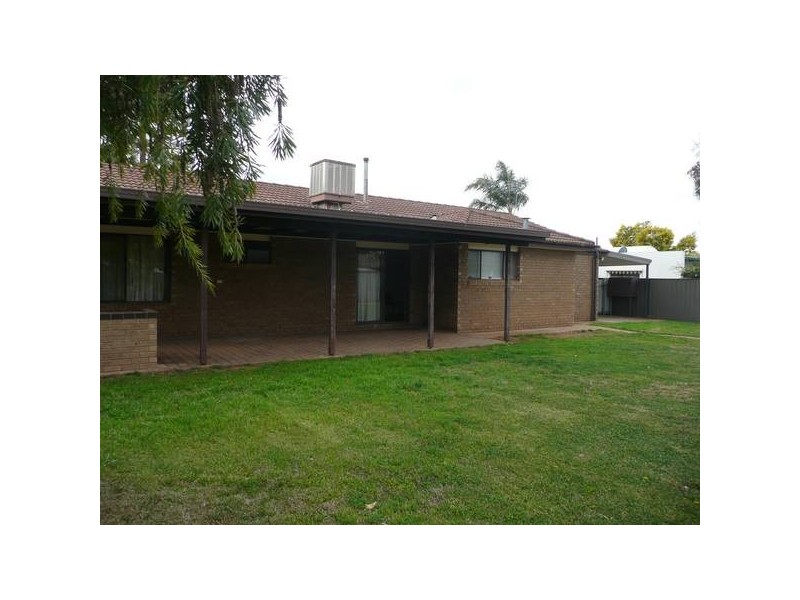 6 Webster Street, Griffith NSW 2680