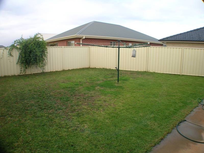 1 Rowley Street, Griffith NSW 2680