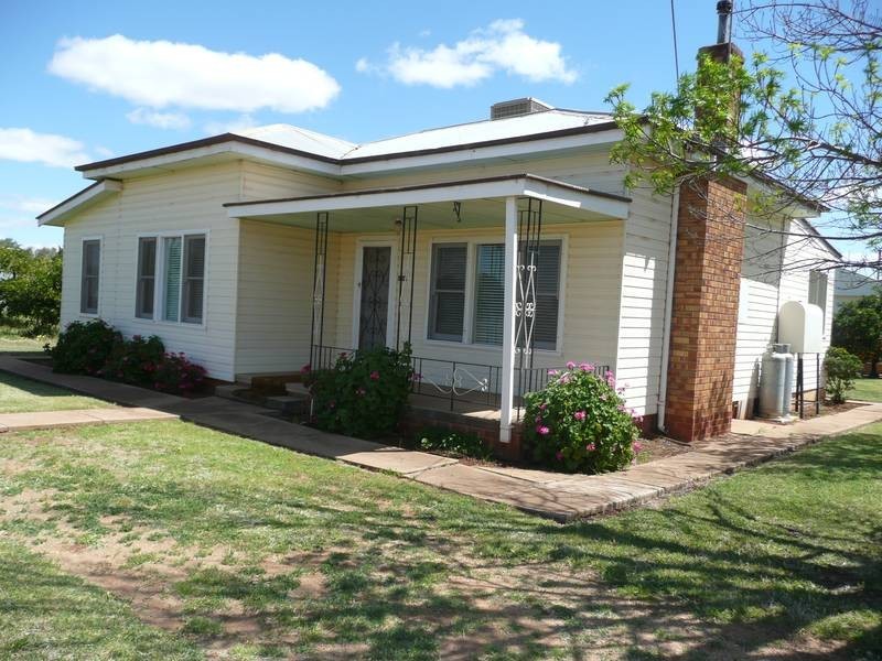 House 1/1189 Walla Avenue, Griffith NSW 2680