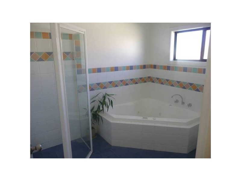 18 Little Road, Griffith NSW 2680