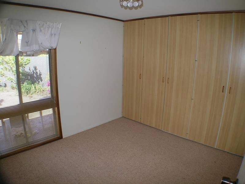 2/47-51 Clifton Boulevard, Griffith NSW 2680