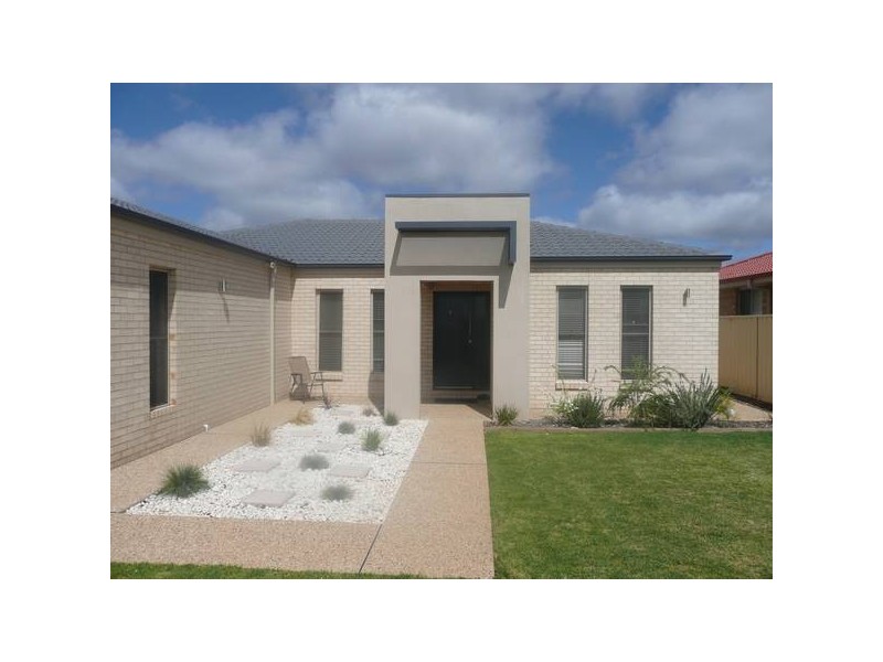 30 Calabria Road, Griffith NSW 2680