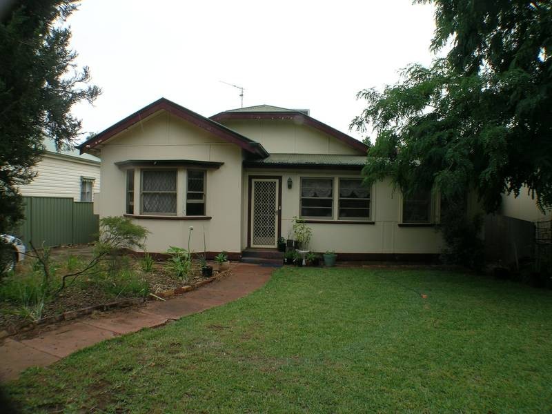 42 Binya Street, Griffith NSW 2680