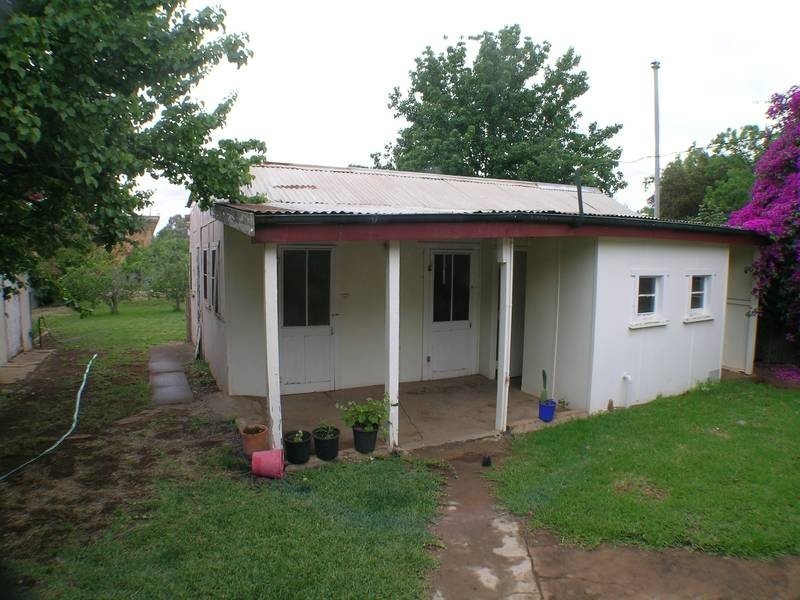 42 Binya Street, Griffith NSW 2680