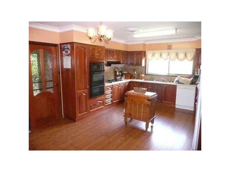 21 Lawford Crescent, Griffith NSW 2680