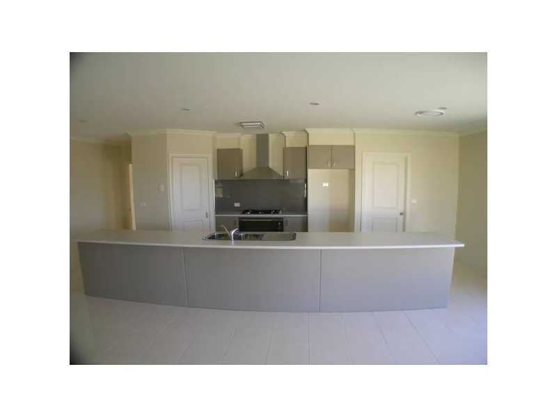 81 Clifton Boulevard, Griffith NSW 2680