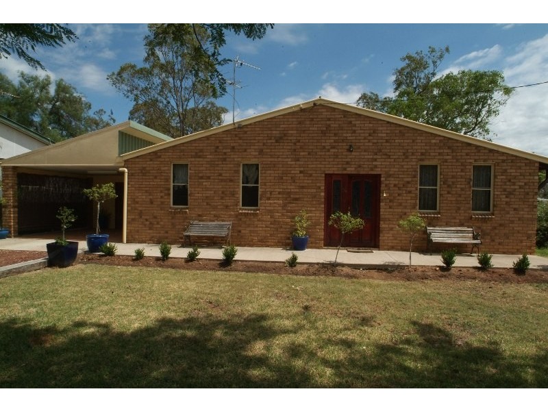 14 Pine Street, Curlewis NSW 2381