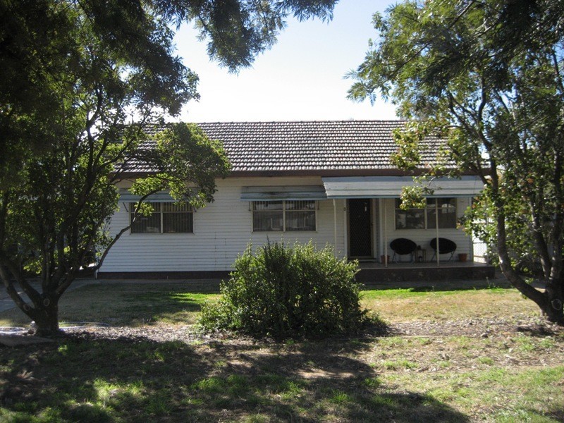 8 Barber Street & 13 Little Barber Street, Gunnedah NSW 2380