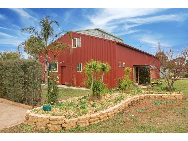 23 Reading Road, Gunnedah NSW 2380