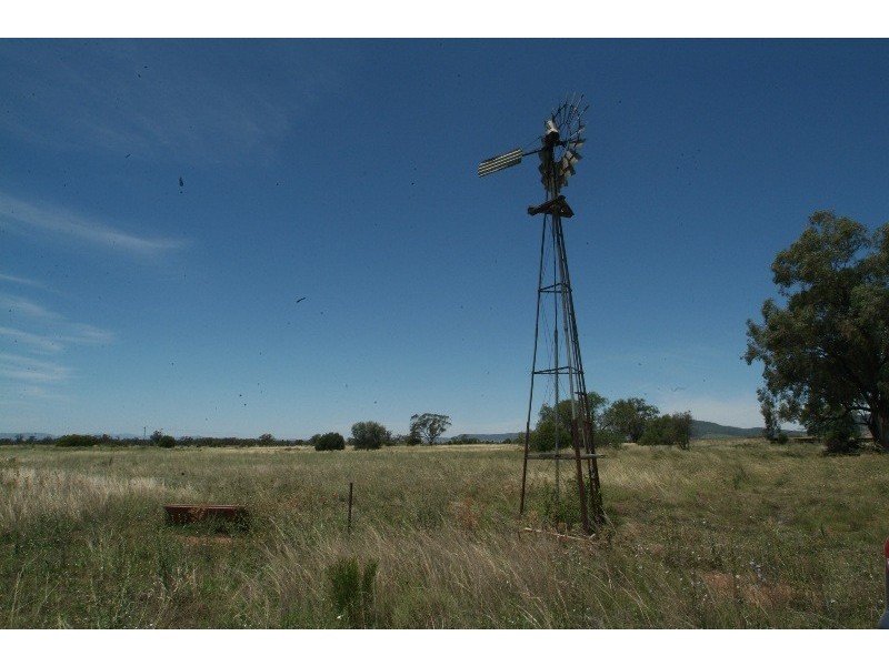 * Wandobah Road, Gunnedah NSW 2380