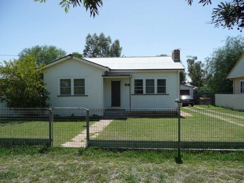 96 Hunter Street, Gunnedah NSW 2380