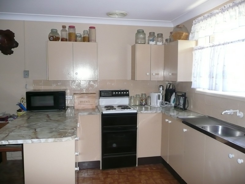 6 Jarmain Close, Gunnedah NSW 2380