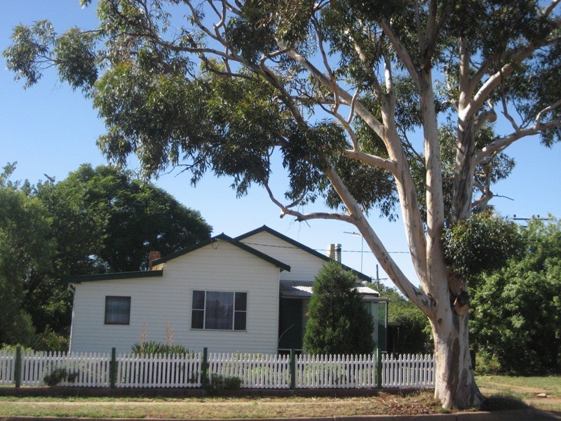 62 View Street, Gunnedah NSW 2380