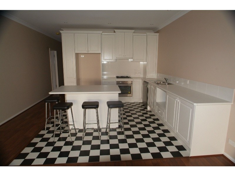 2/20 Hinton Drive, Gunnedah NSW 2380