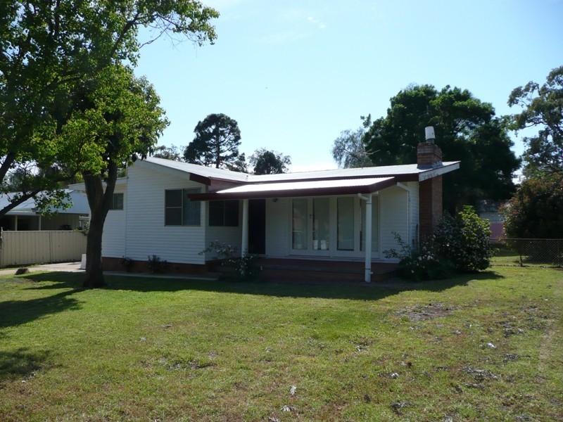6 Westerweller Street, Gunnedah NSW 2380