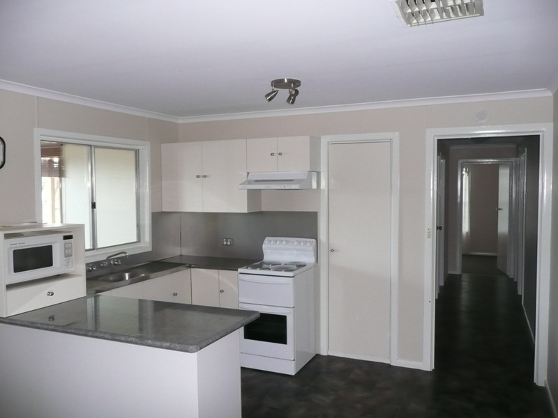 8 Parnell St, Curlewis NSW 2381