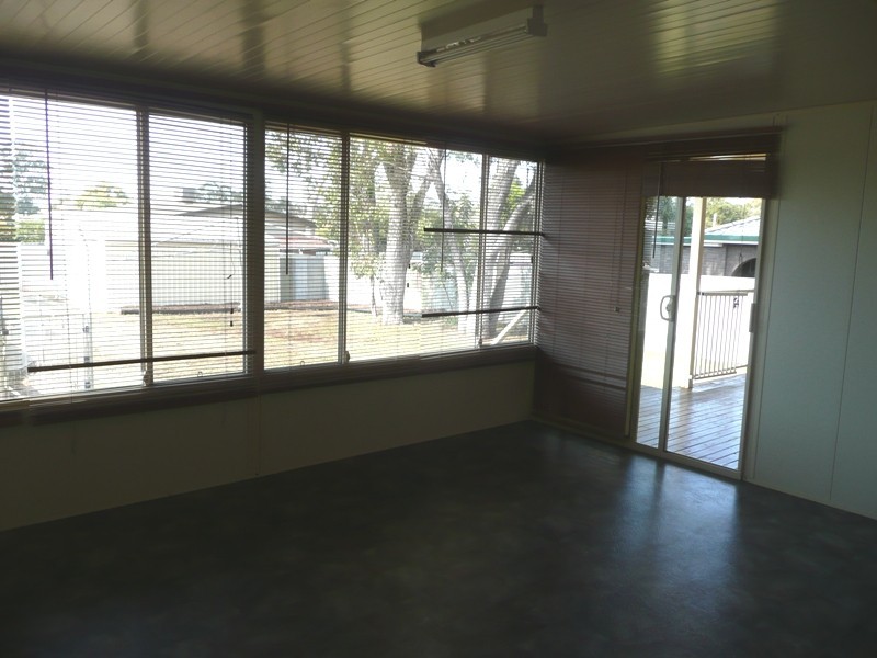 8 Parnell St, Curlewis NSW 2381