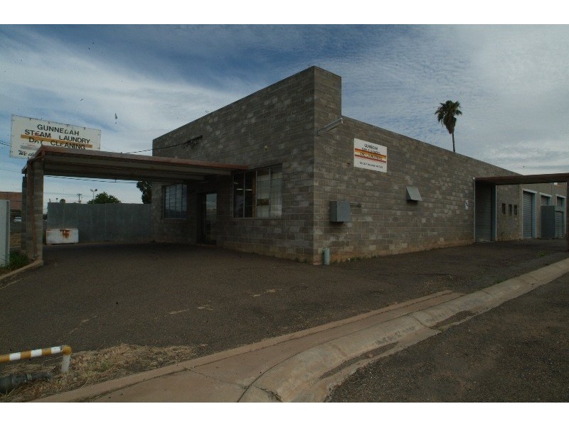 75 Little Barber Street, Gunnedah NSW 2380