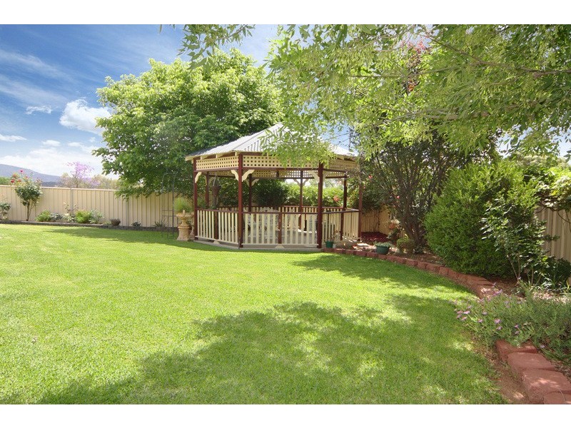 5 Camden Place, Gunnedah NSW 2380