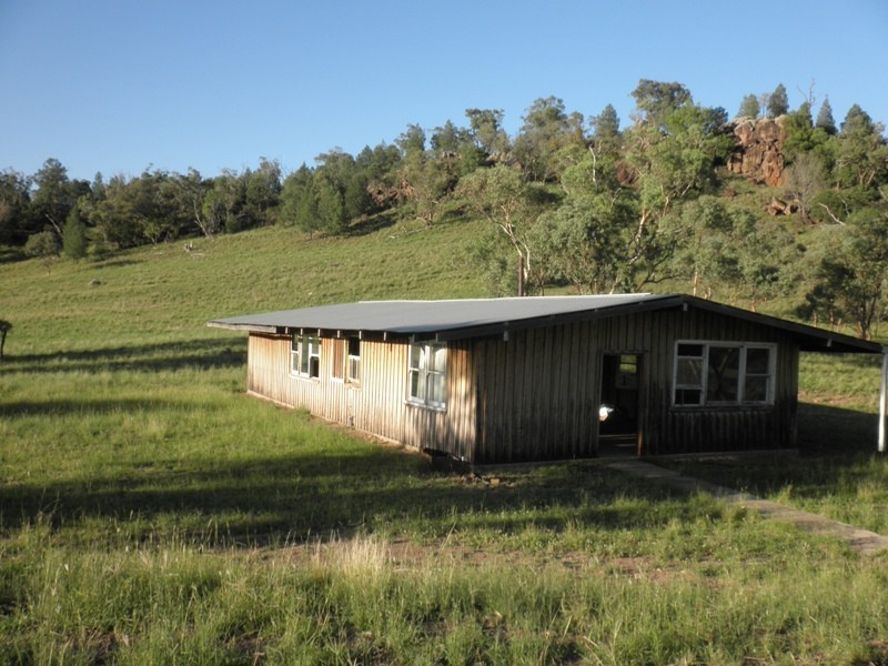 Limerock Clifton Road, Carroll NSW 2340