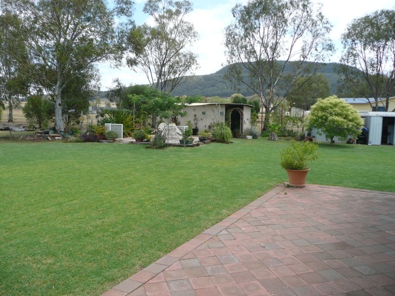 21 Carlyon Avenue, Gunnedah NSW 2380