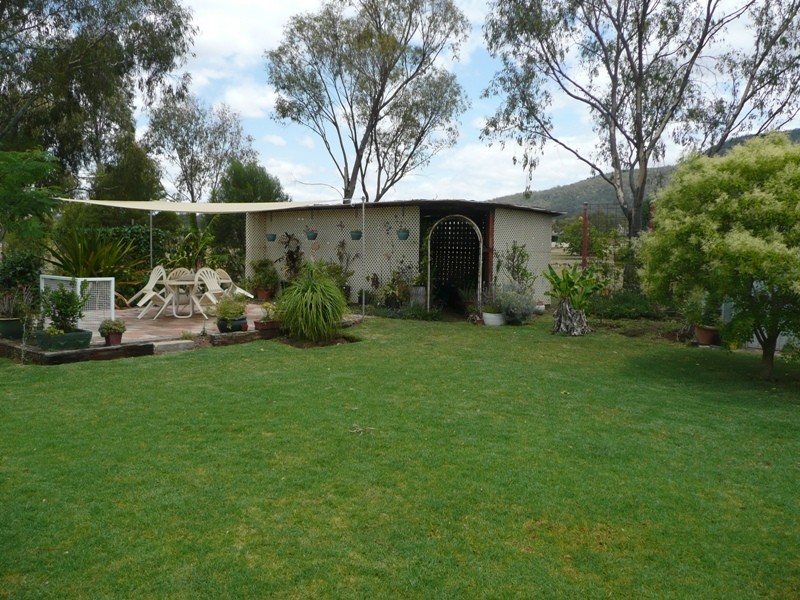21 Carlyon Avenue, Gunnedah NSW 2380