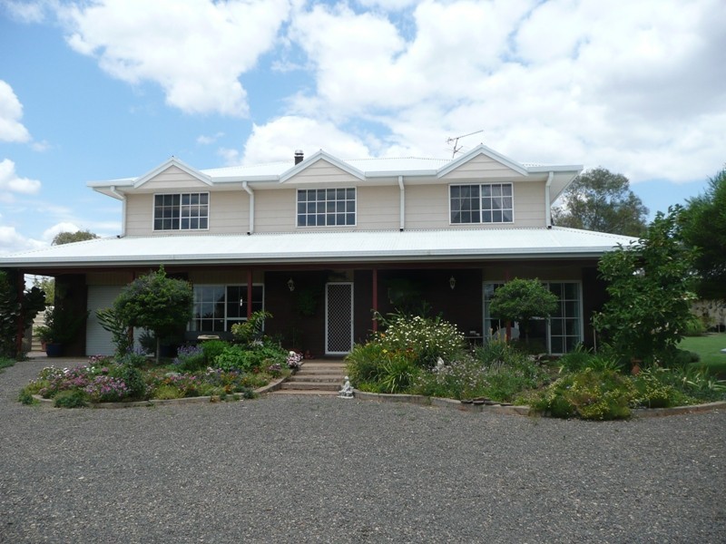 21 Carlyon Avenue, Gunnedah NSW 2380