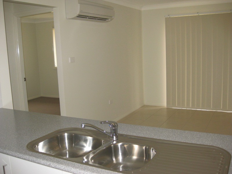 2/2-4 Silversmith Place, Gunnedah NSW 2380