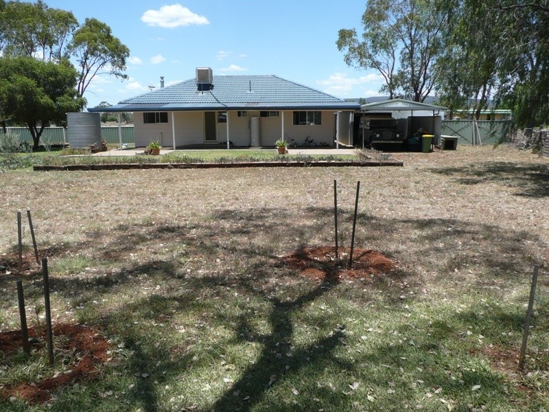 38-40 Cameron Street, Curlewis NSW 2381