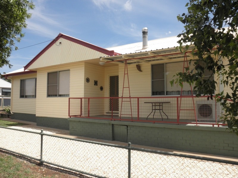 17 Wentworth Street, Gunnedah NSW 2380