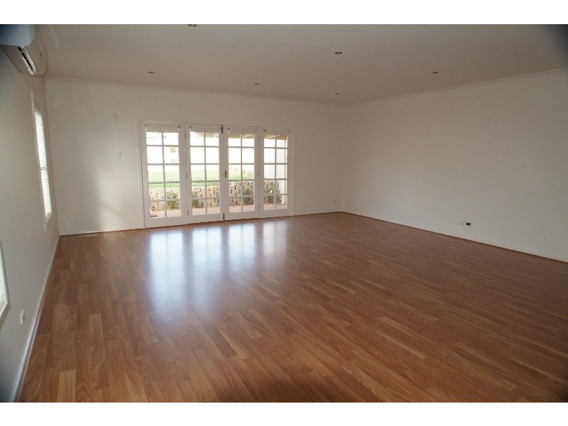 1/20 Hinton Drive, Gunnedah NSW 2380