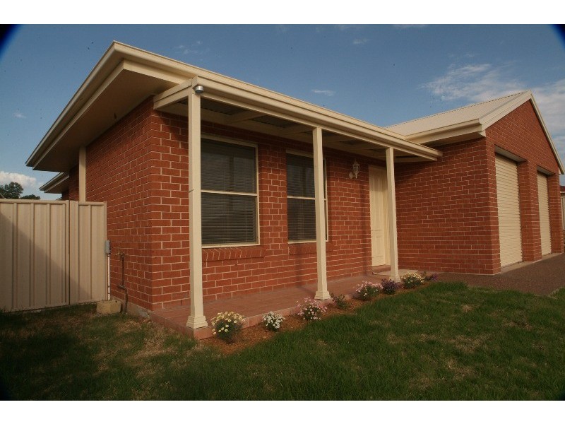 1/20 Hinton Drive, Gunnedah NSW 2380
