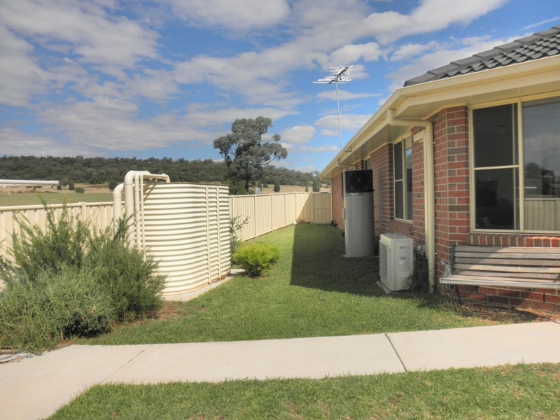 b/8 Waratah Close, Gunnedah NSW 2380
