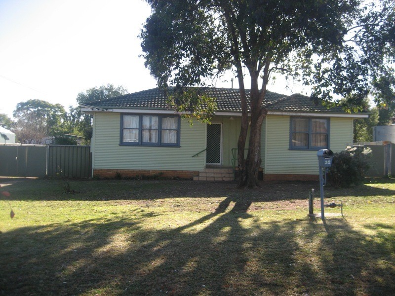32 Jaeger AVENUE, Gunnedah NSW 2380